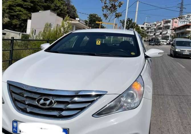 Jepet me qera Hyundai Sonata per vetem 40 euro dita