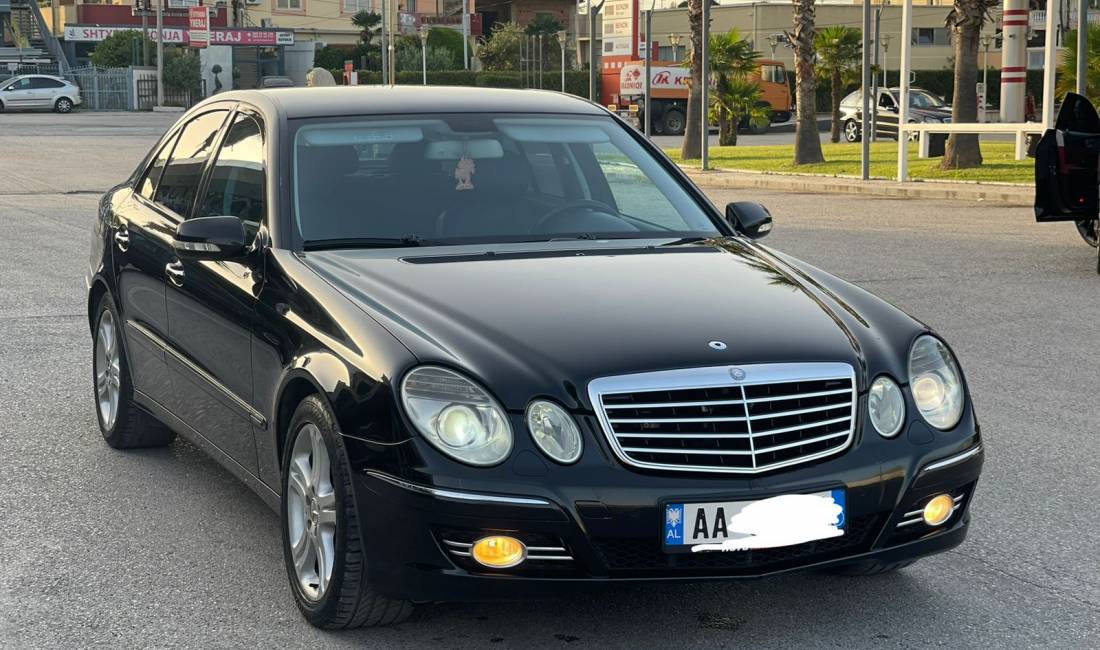 Jepet me qera ditore makina Mercedes Evo me 30 euro dita