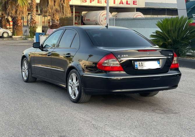 Jepet me qera ditore makina Mercedes Evo me 30 euro dita