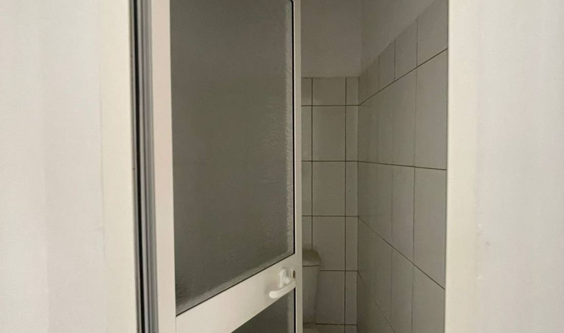 JEPET ME QIRA || Ambient Biznesi || - Rruga e Kavajes