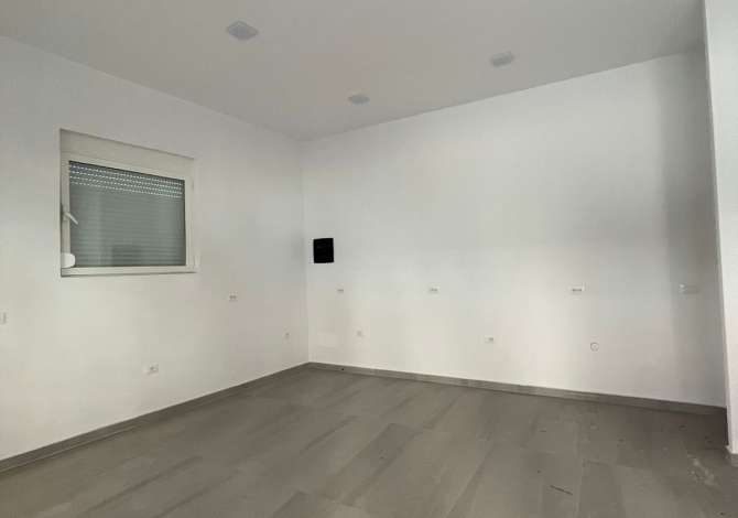 JEPET ME QIRA || Ambient Biznesi || - Rruga e Kavajes