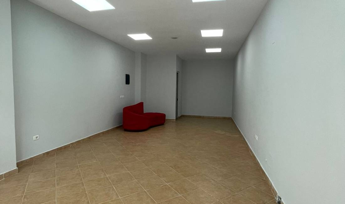 JEPET ME QIRA || Ambient Biznesi ||- Rruga e Kavajes