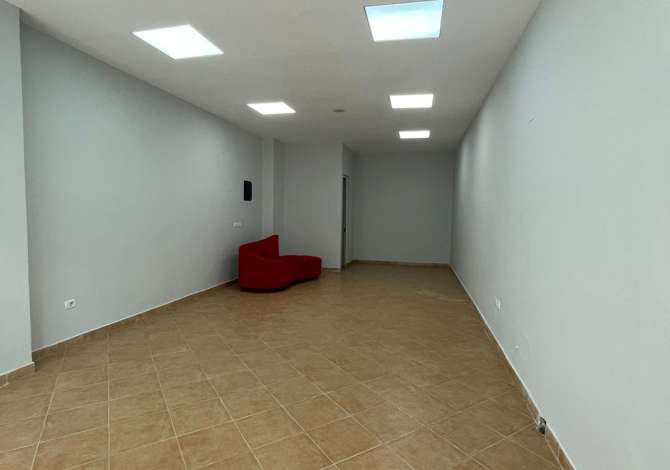 JEPET ME QIRA || Ambient Biznesi ||- Rruga e Kavajes