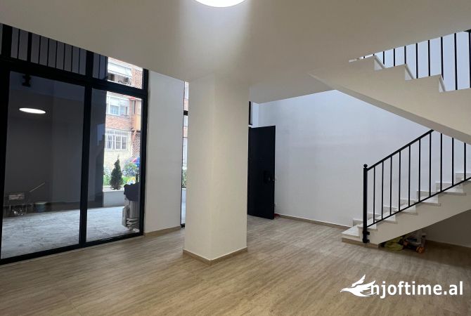 JEPET ME QIRA Duplex per Zyra-Rruga Tefta Tashko Koco, Pazari i Ri