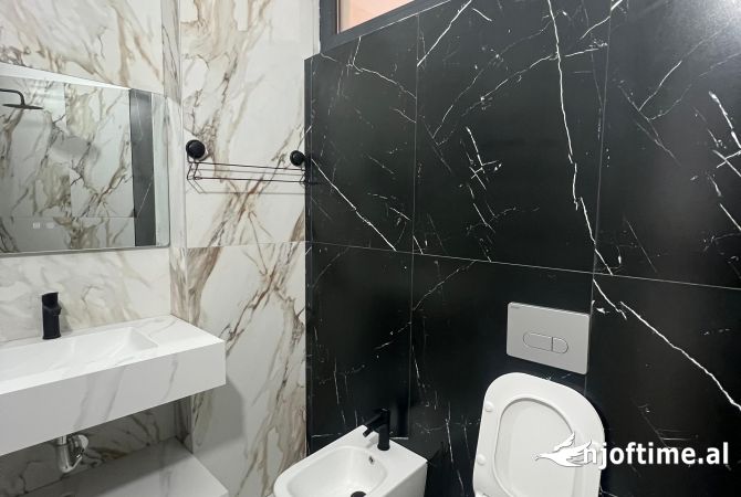 JEPET ME QIRA Duplex per Zyra-Rruga Tefta Tashko Koco, Pazari i Ri