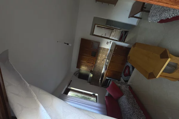 Shtepi me qera 1+1 ne Tirane - 25,000 Leke