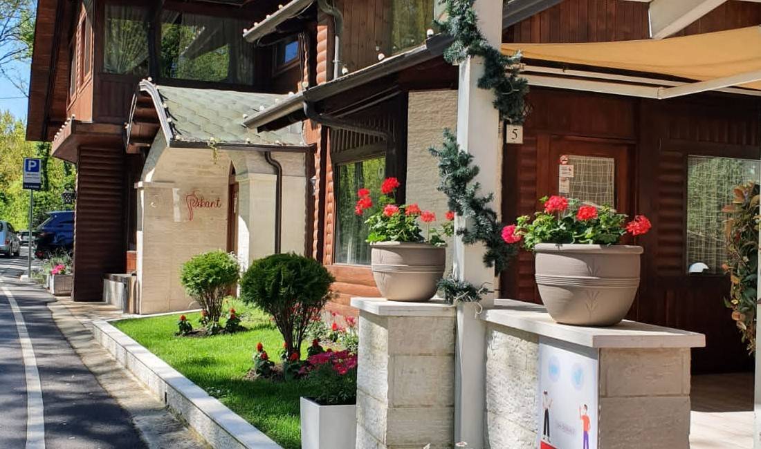 Offerte di lavoro a Tirana, Profession Banakier,Kamarier , Principiante/Poca esperienza, Pagamento Trattabile.