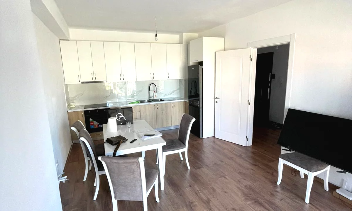 Appartamento in vendita a Tirana 2+1, Arredato