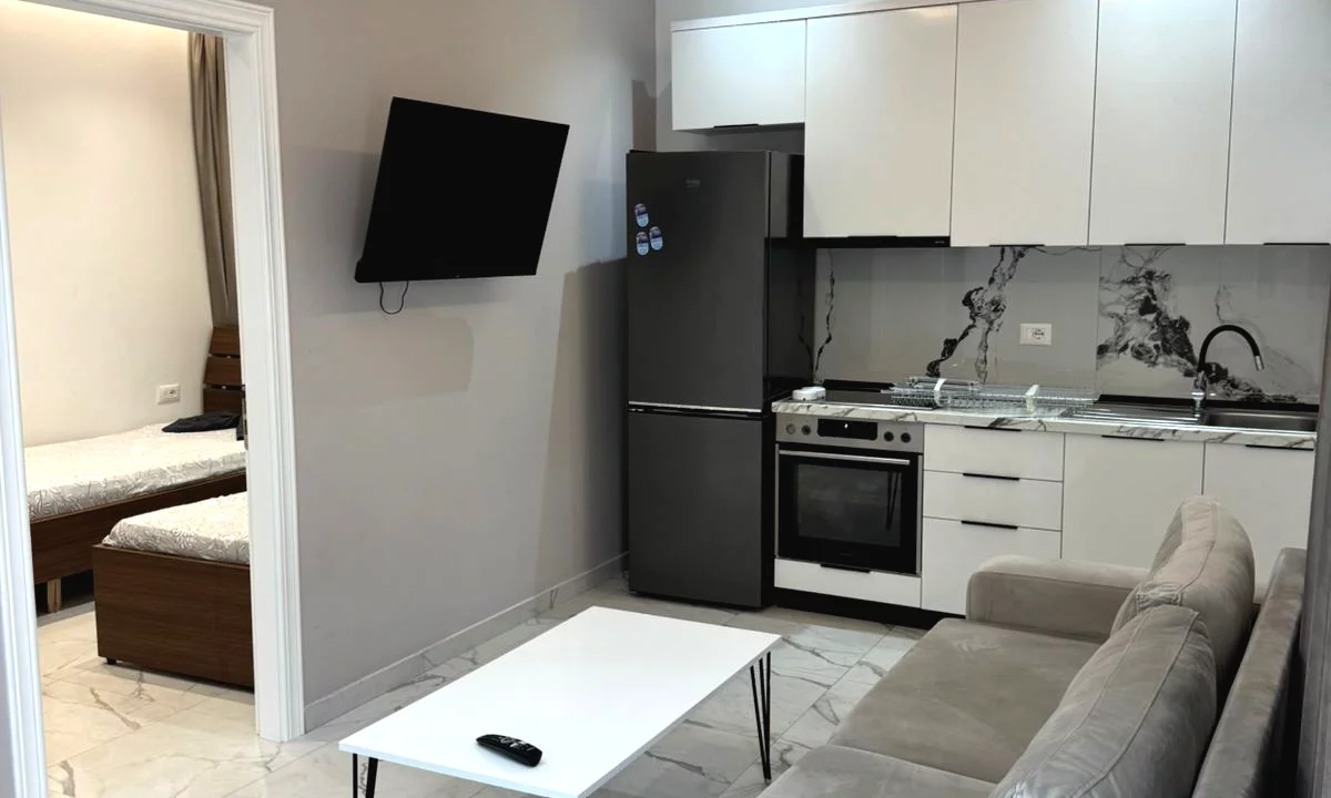 Appartamento in affitto a Tirana 1+1, Arredato