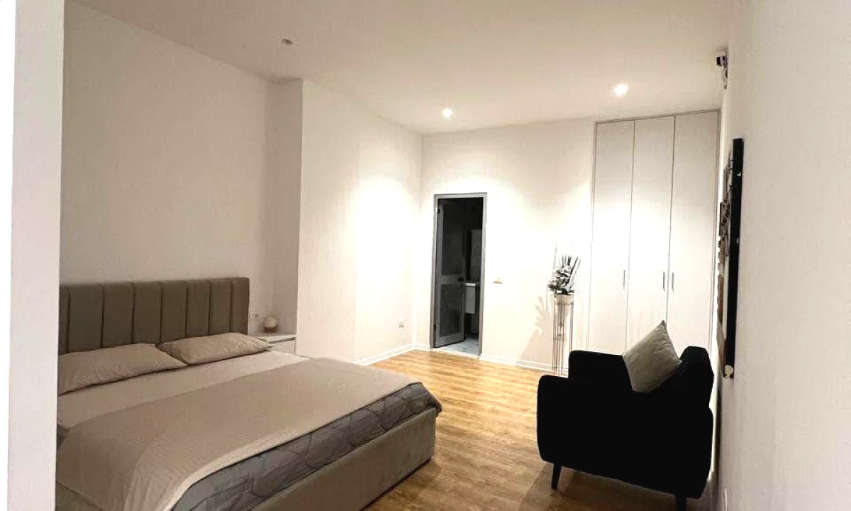 Appartamento in affitto a Tirana 1+1, Arredato