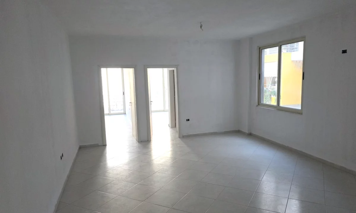 Apartment for sale in Tirana 2+1, Emty