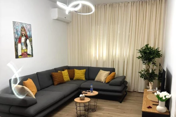 Casa in affitto 3+1 a Tirana - 800 Euro