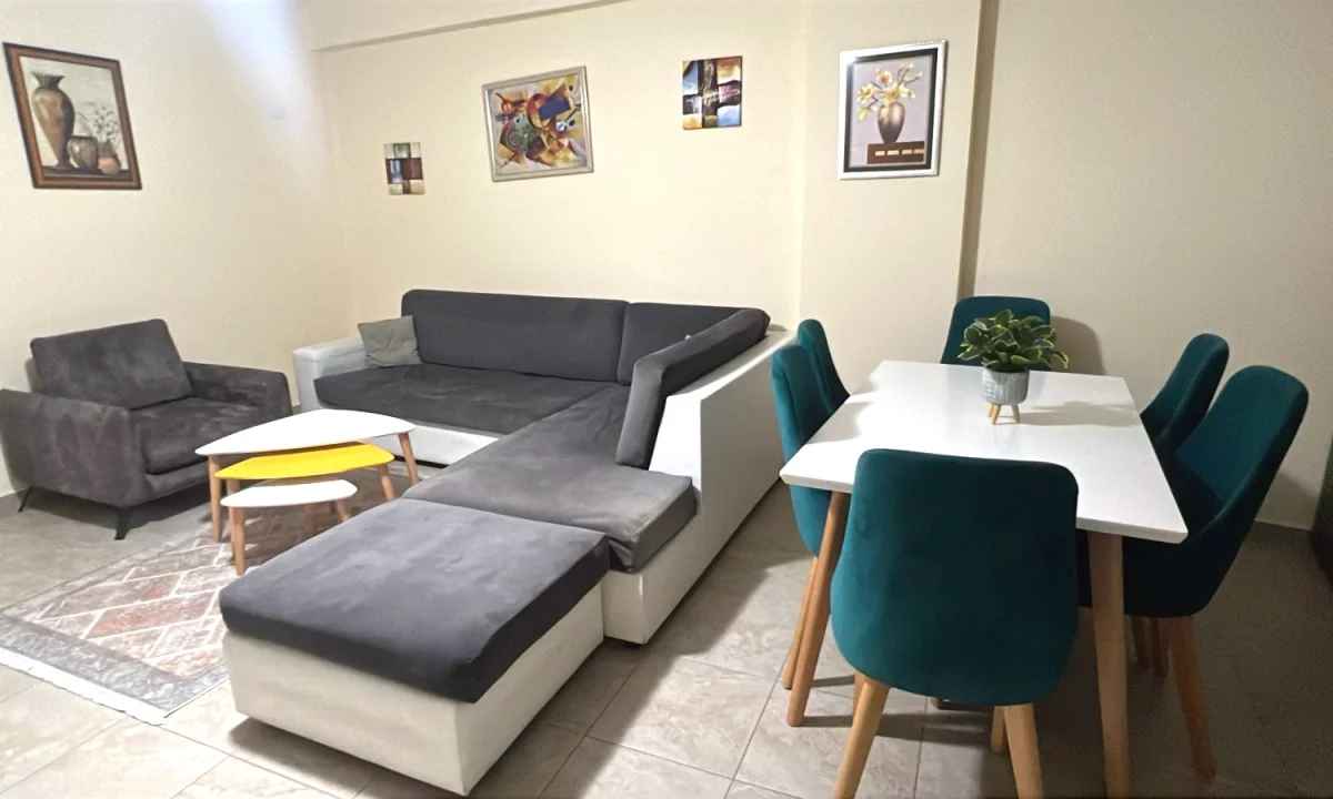 Appartamento in affitto a Tirana 1+1, Arredato