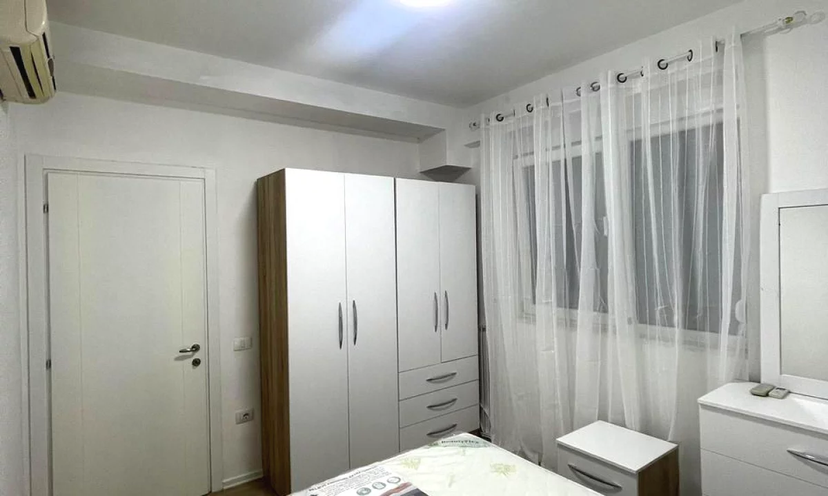 Shtepi me qera Apartament ne Tirane, 1+1, Mobilimi E mobiluar, Pagesa 420  Euro.