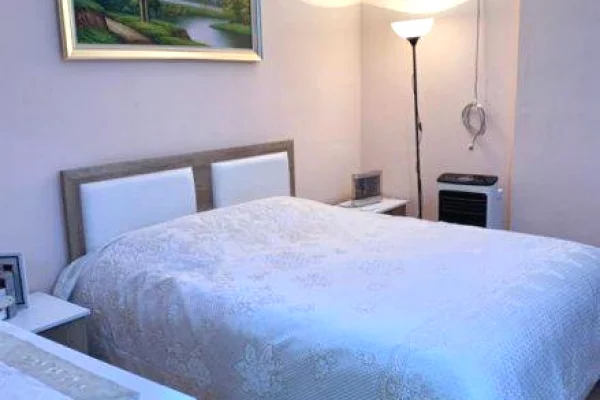  Jepet me qera  apartament 1+1 tek magneti