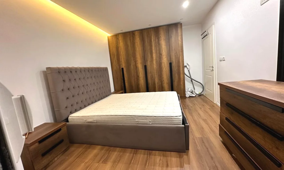Shtepi me qera Apartament ne Tirane, 1+1, Mobilimi E mobiluar, Pagesa 500  Euro.