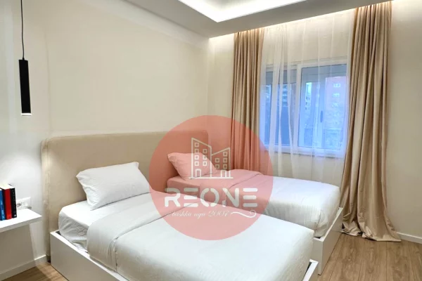 Shtepi me qera 2+1 ne Tirane - 690 Euro