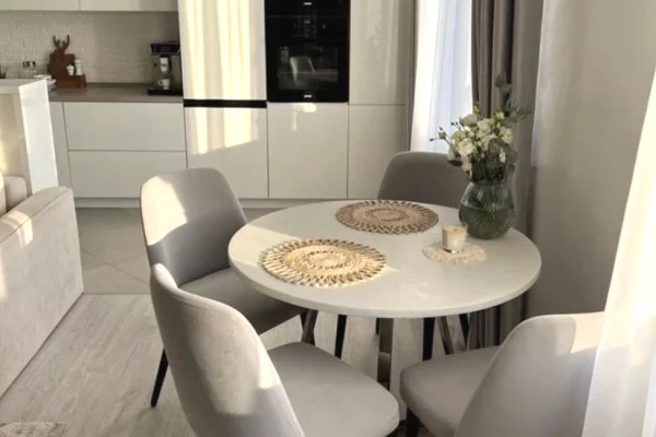 📍Liqeni i Thate, jepet me qera apartament 1+1 modern!