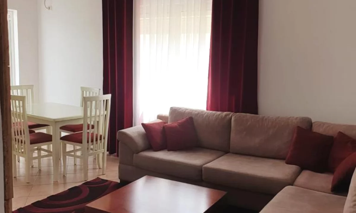 Shtepi me qera Apartament ne Tirane, 1+1, Mobilimi E mobiluar, Pagesa 47,000  Leke.