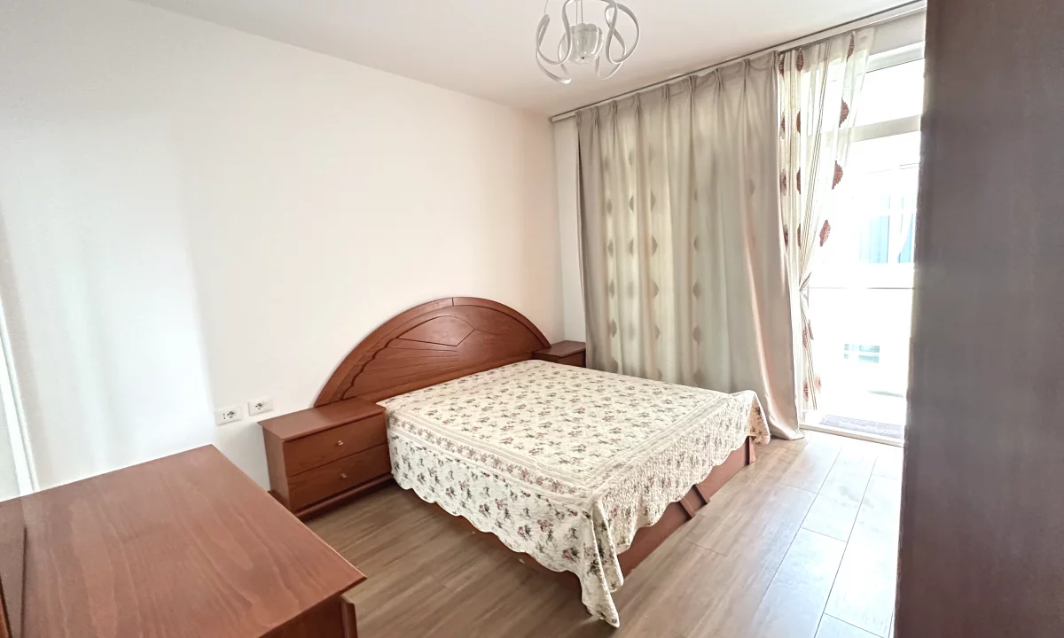 Shtepi ne shitje Apartament ne Tirane, 1+1, Mobilimi E mobiluar, Pagesa 10,600,000  Leke.