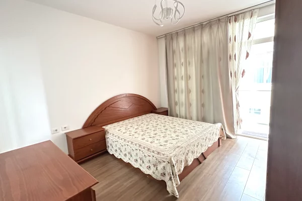 Zogu i zi shitet apartament 1+1 me hipoteke
