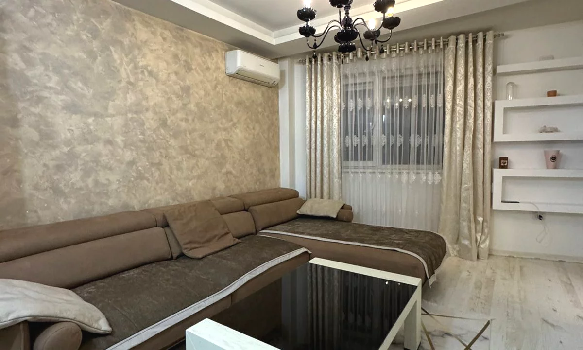 Shtepi me qera Apartament ne Tirane, 1+1, Mobilimi E mobiluar, Pagesa 500  Euro.