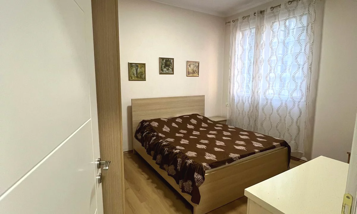 Shtepi me qera Apartament ne Tirane, 1+1, Mobilimi E mobiluar, Pagesa 54,000  Leke.