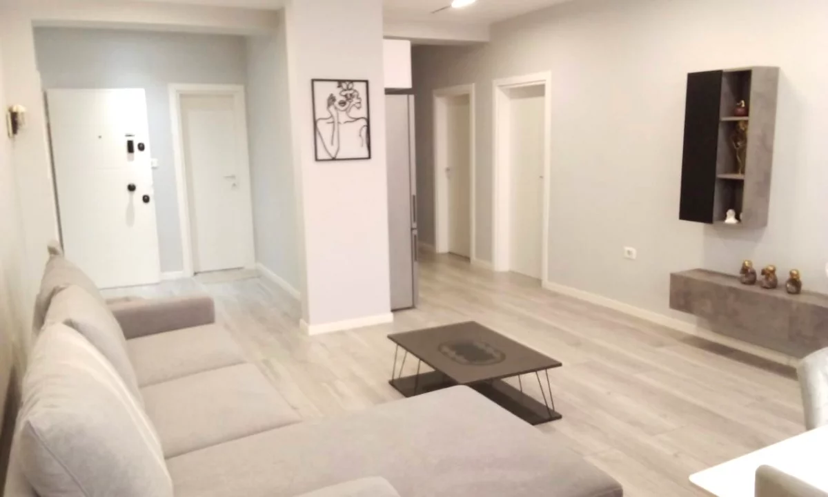 Shtepi me qera Apartament ne Tirane, 1+1, Mobilimi E mobiluar, Pagesa 55,000  Leke.