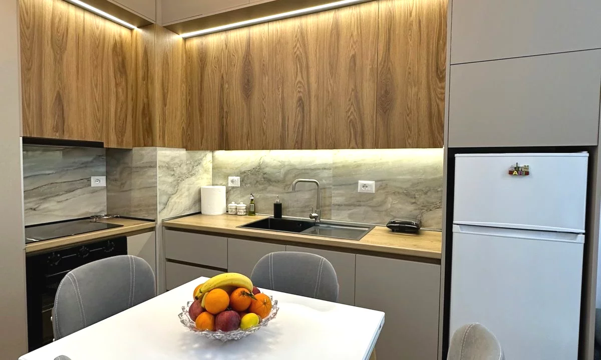 Shtepi me qera Apartament ne Tirane, 1+1, Mobilimi E mobiluar, Pagesa 450  Euro.