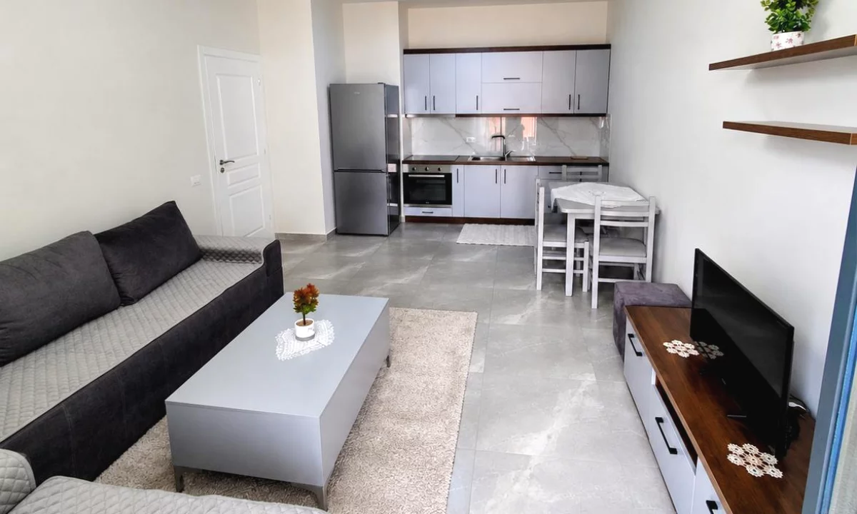 Shtepi me qera Apartament ne Tirane, 1+1, Mobilimi E mobiluar, Pagesa 500  Euro.