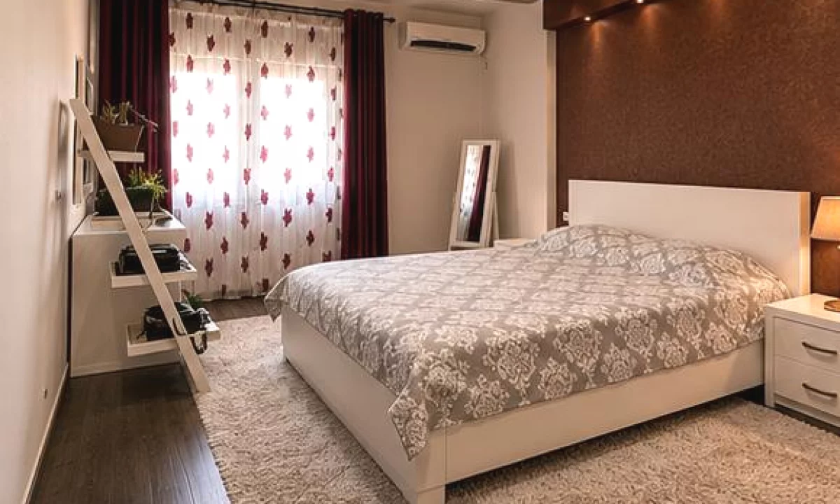 Shtepi ne shitje Apartament ne Tirane, 2+1, Mobilimi E mobiluar, Pagesa 295,000  Euro.