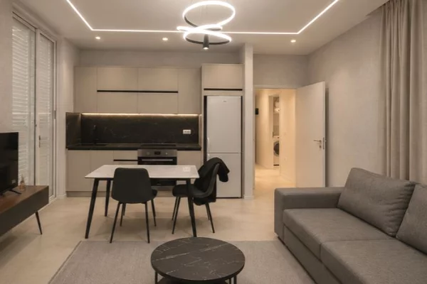 Kodra e Diellit- jepet me qera apartament 1+1 i arreduar !