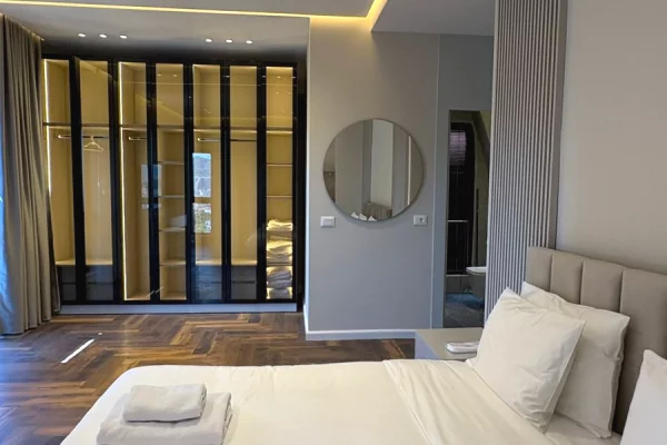 Garden Building Residence, Jepet me qera apartament modern 2+1+2.