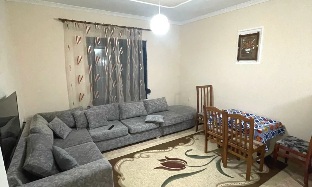 Appartamento in affitto a Tirana 1+1, Arredato