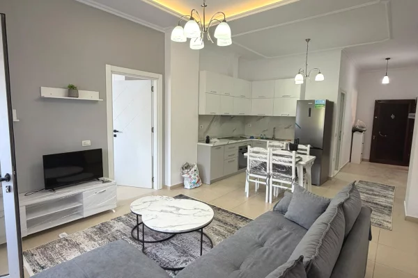 Kopshti Botanik, jepet me qera apartament 1+1.