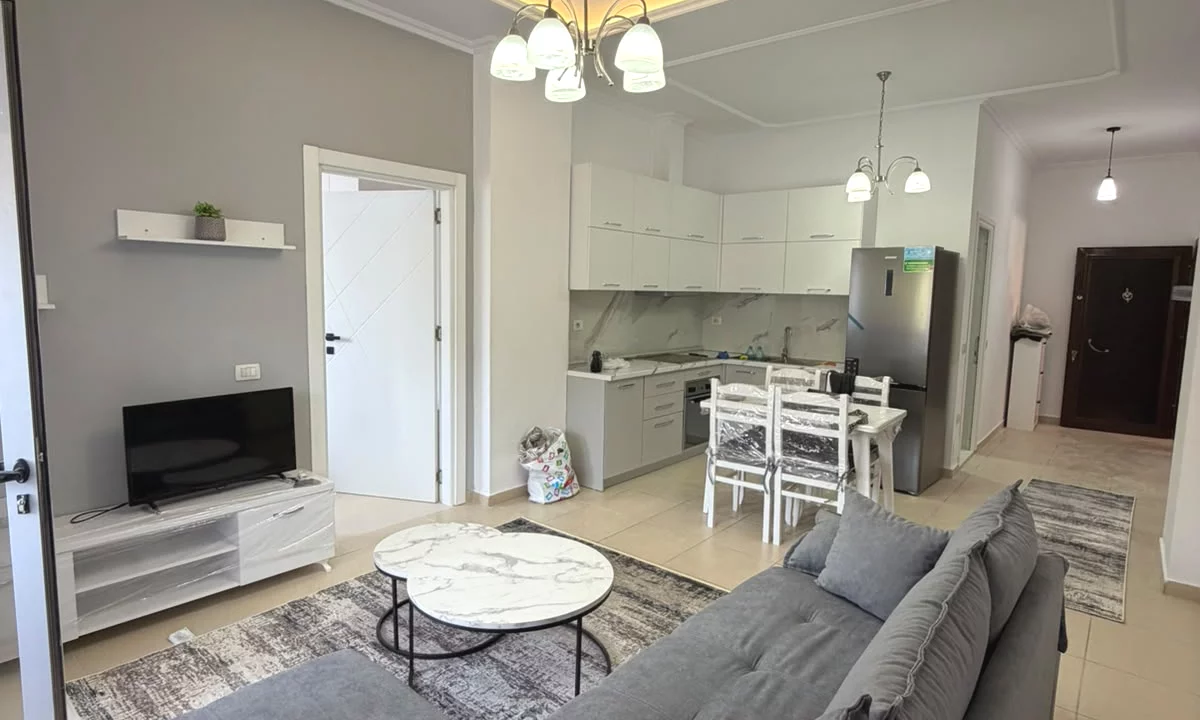 Shtepi me qera Apartament ne Tirane, 1+1, Mobilimi E mobiluar, Pagesa 500  Euro.