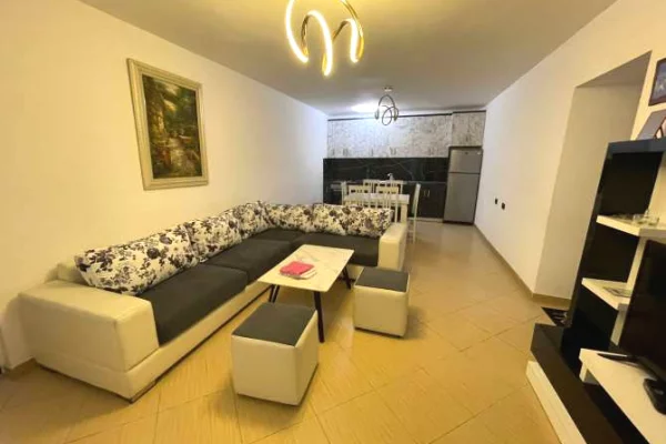Shtepi me qera 1+1 ne Tirane - 500 Euro