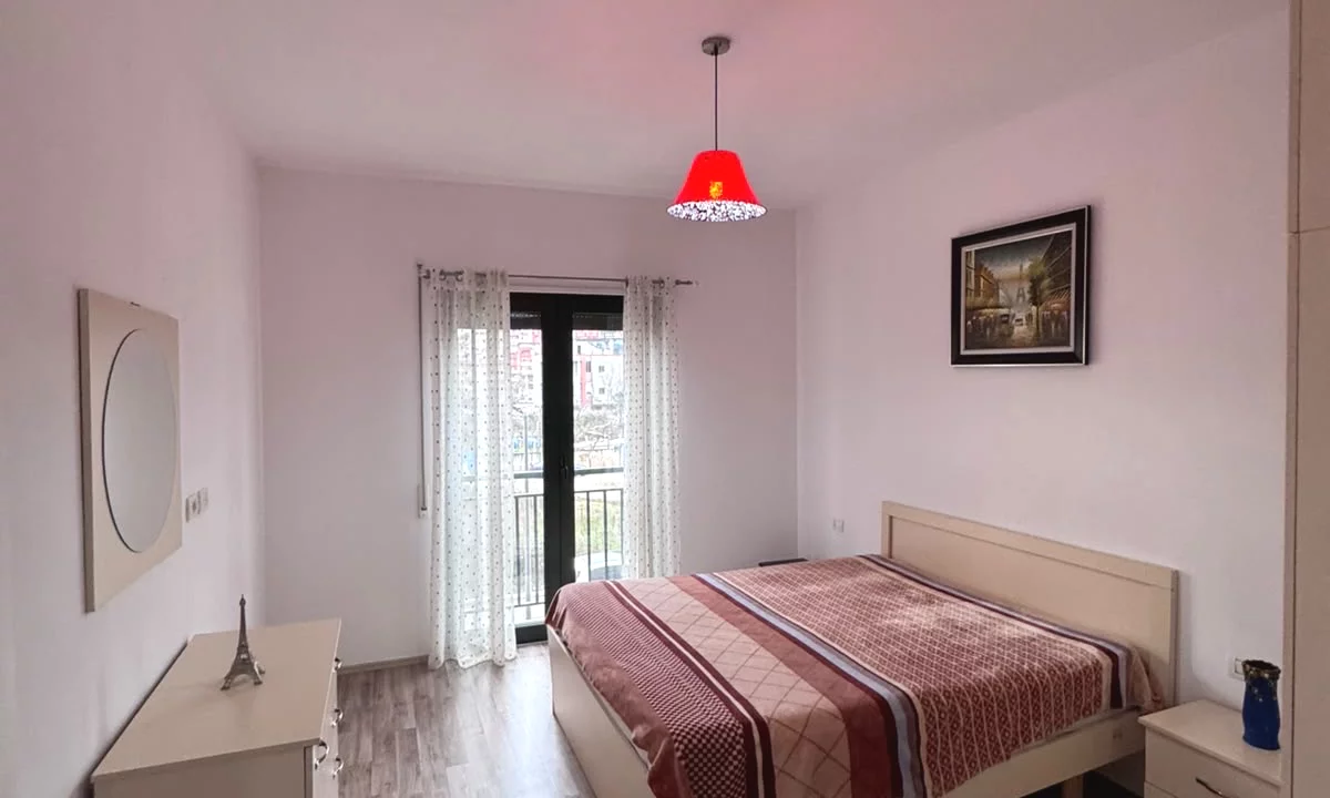 Shtepi me qera Apartament ne Tirane, 1+1, Mobilimi E mobiluar, Pagesa 45,000  Leke.