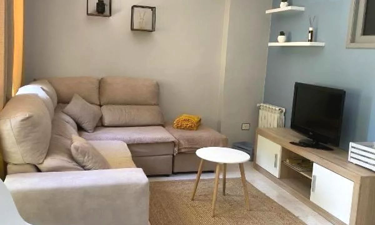 Shtepi me qera Apartament ne Tirane, 2+1, Mobilimi E mobiluar, Pagesa 60,000  Leke.