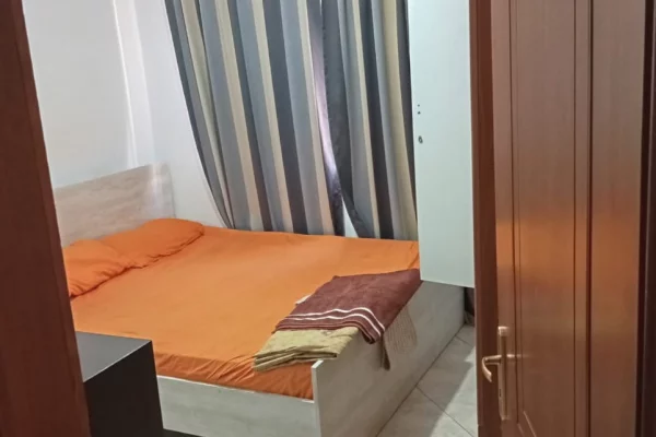 Shtepi me qera 1+1 ne Tirane - 400 Euro