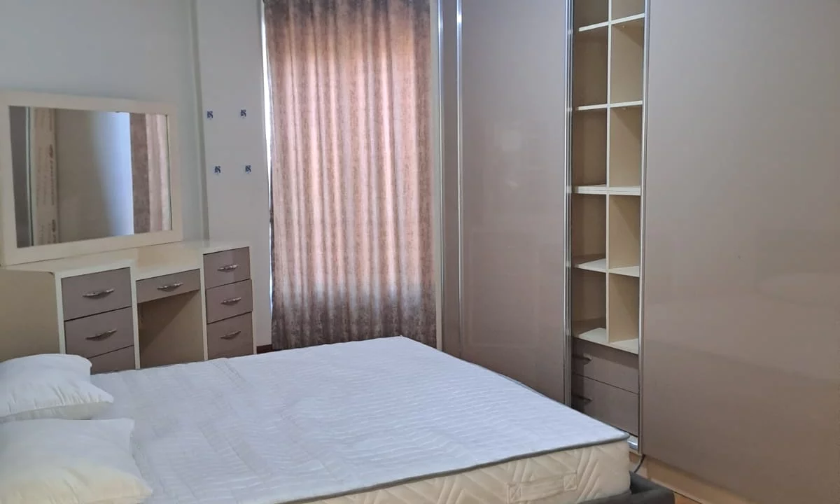 Shtepi me qera Apartament ne Tirane, 1+1, Mobilimi E mobiluar, Pagesa 58,000  Leke.