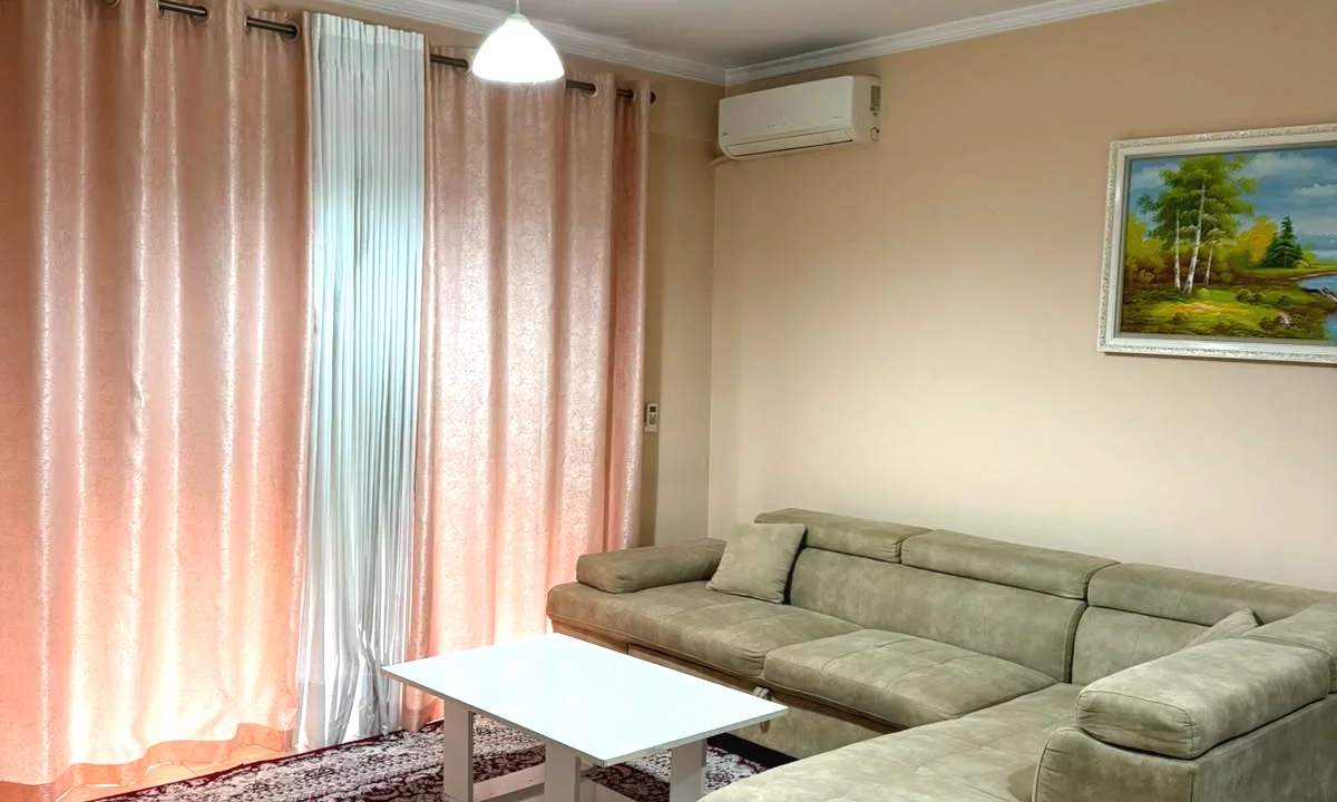 Shtepi me qera Apartament ne Tirane, 1+1, Mobilimi E mobiluar, Pagesa 55,000  Leke.