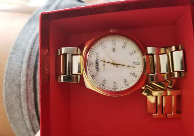 Veshje dhe Aksesor per te Rritur ne Durres - 9,000 Euro