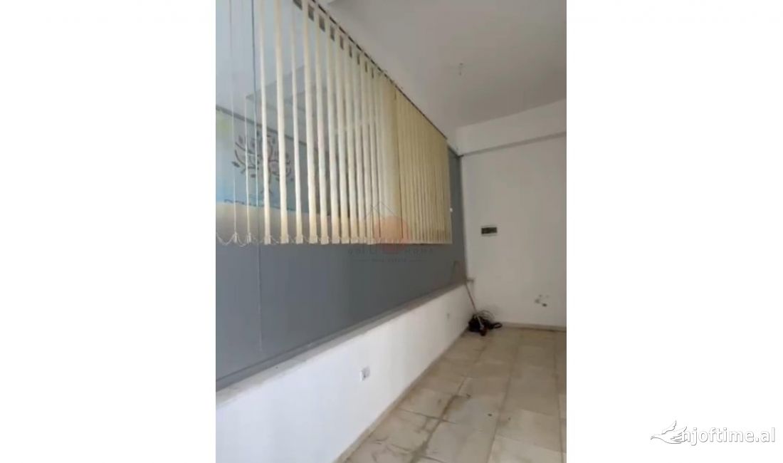 Ambient Biznesi ne shitje Astir, Tirane - 65,000Euro | 30 m2