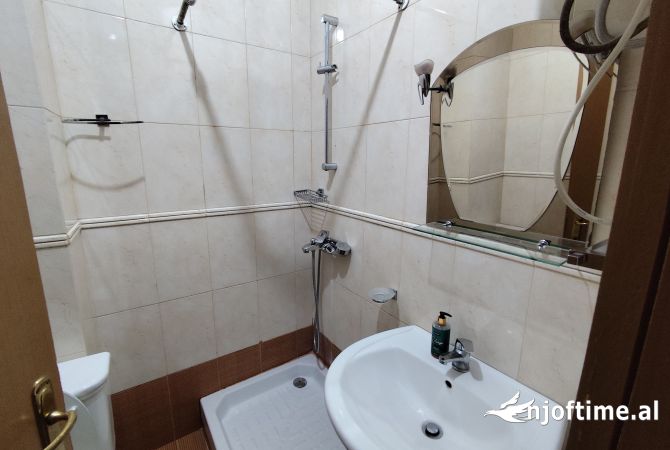 Apartament 1+1 per Qira Pazari Ri