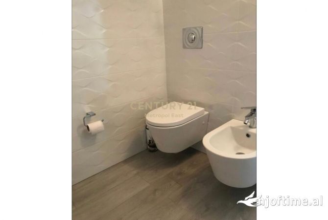 Apartament 1+1 per qira ne rrugen Myslym Shyri