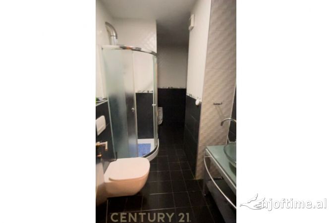 JEPET ME QIRA APARTAMENT 2+1+2, PRANË GJYKATËS SË LARTË, MYSLYM SHYRI!