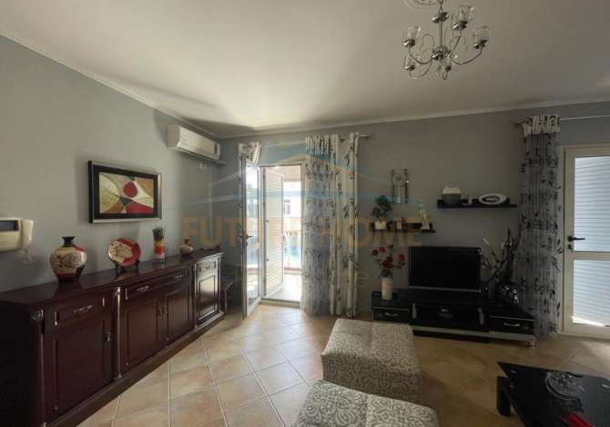Qera, Apartament 2+1+2, Bashkia, Durres