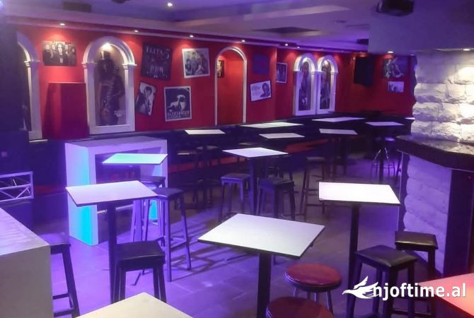 Ambiente Commerciale in Vendita 1+1 a Argirocastro - 220,000 Euro