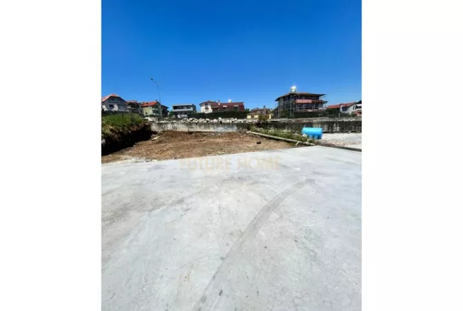 Business Property for Rent 1+1 in Tirana - 1,150 Euro